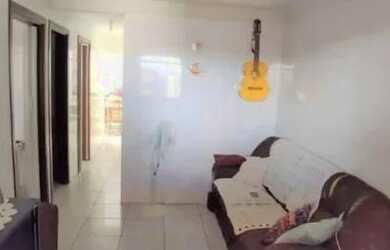 Imagem: A casa possui 2 Dormitórios, 1 Banheiro, 1 Vaga na garagem