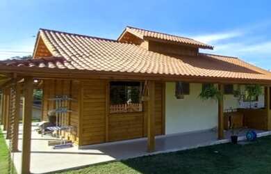 Imagem: A casa em condomínio possui 3 Dormitórios, 2 Banheiros, 4