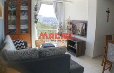 Imagem: O apartamento possui 3 Dormitórios, 1 Banheiro, 1 Vaga na garagem