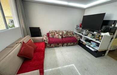 Imagem: A casa possui 4 Dormitórios, 5 Banheiros, 4 Vagas na garagem