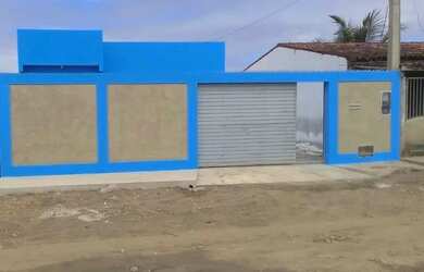 Imagem: A casa possui 3 Dormitórios, 3 Banheiros, 5 Vagas na garagem