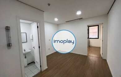 Imagem: O depósito possui 2 Vagas na garagem e 60m² de Área e está