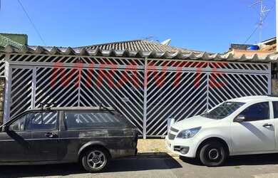 Imagem: A casa possui 3 Dormitórios, 4 Banheiros, 4 Vagas na garagem