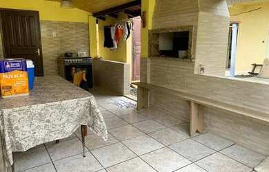 Imagem: A casa possui 3 Dormitórios e está localizado em Nossa Senhora