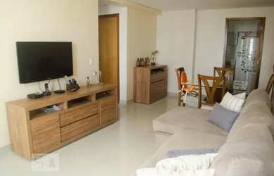 Imagem: O apartamento possui 2 Dormitórios, 2 Banheiros, 2 Vagas na