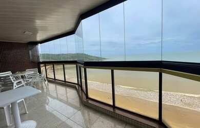 Imagem: O apartamento possui 4 Dormitórios, 5 Banheiros, 2 Vagas na