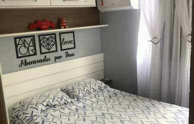 Imagem: O apartamento possui 2 Dormitórios, 1 Banheiro, 1 Vaga na garagem