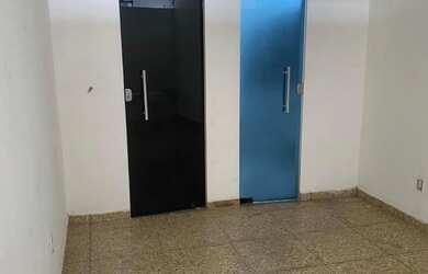 Imagem: A kitnet possui 1 Dormitório e 1 Banheiro e está localizado