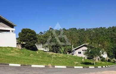 Imagem: O terreno possui 678m² de Área e está localizado em Jardim