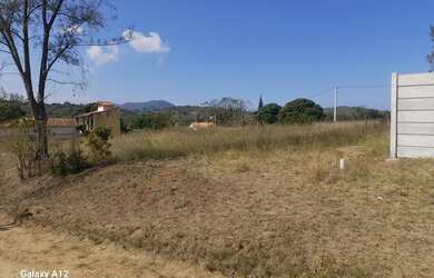 Imagem: O terreno possui 435m² de Área e está localizado em Campo