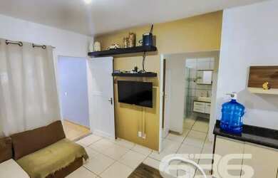 Imagem: A casa possui 2 Dormitórios, 1 Banheiro, 1 Vaga na garagem