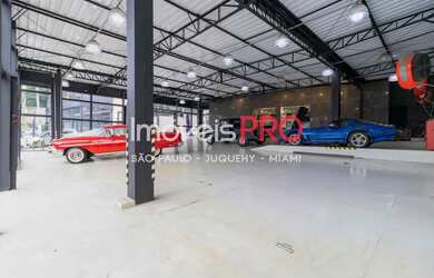 Imagem: O depósito possui 5 Vagas na garagem e 1000m² de Área e está