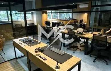 Imagem: O depósito possui 4 Vagas na garagem, 130m² de Área e está