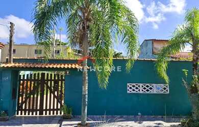 Imagem: A casa possui 4 Dormitórios, 4 Banheiros, 3 Vagas na garagem