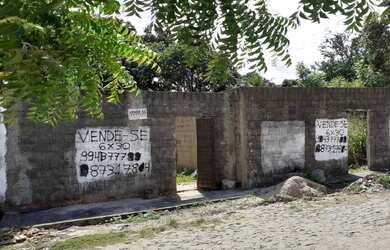 Imagem 1: Terreno a venda tamanho 6x30 no bairro siqueira