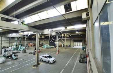 Imagem: O depósito possui 5 Vagas na garagem, 8.200m² de Área e