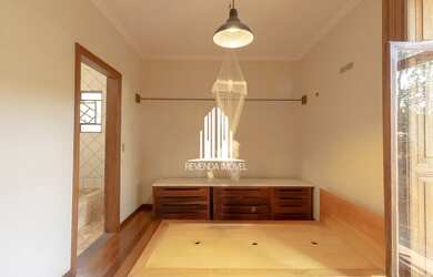 Imagem 12: Casa Assobradada a Venda com 5 SUITES, vaga p/5 carros grandes com 350m²...