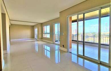 Imagem: O apartamento possui 3 Dormitórios, 4 Banheiros, 3 Vagas na