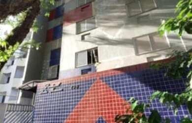 Imagem: O apartamento possui 3 Dormitórios, 2 Banheiros, 1 Vaga na