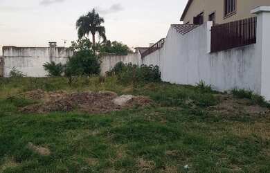 Imagem 1: Vendo terreno na Colina do Sol