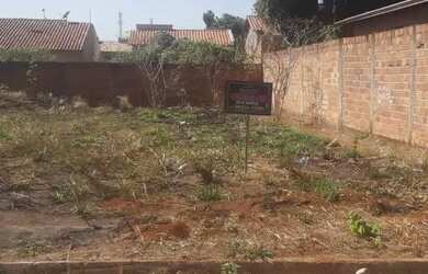 Imagem 1: Lote/Terreno para venda tem 300 metros quadrados em Jardim São José...