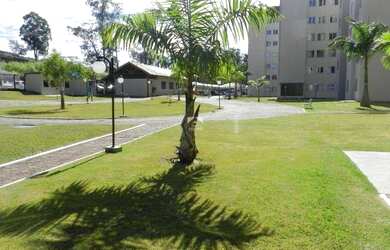 Imagem: O apartamento possui 2 Dormitórios, 1 Banheiro, 1 Vaga na garagem