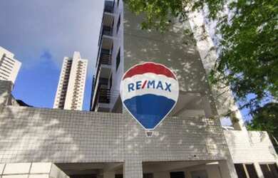 Imagem: O apartamento possui 2 Dormitórios, 2 Banheiros, 2 Vagas na