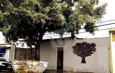 Imagem: O depósito possui 2 Vagas na garagem, 500m² de Área e está