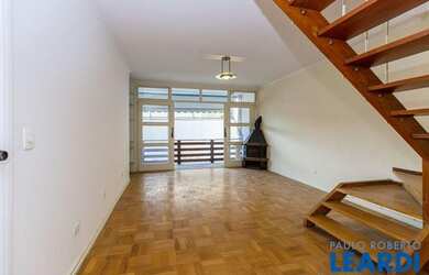 Imagem: A casa em condomínio possui 3 Dormitórios, 4 Banheiros, 2