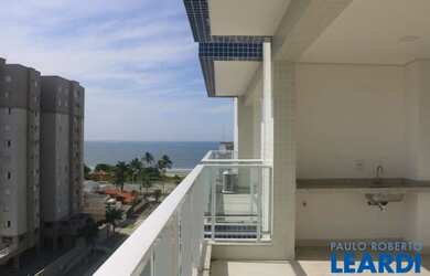 Imagem: O apartamento possui 3 Dormitórios, 3 Banheiros, 2 Vagas na