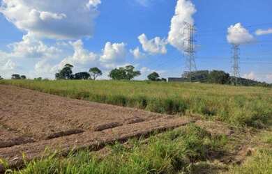 Imagem: O terreno possui 1.000m² de Área e está localizado em Moinho