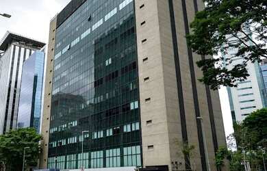 Imagem: O depósito possui 1 Vaga na garagem, 134m² de Área e está