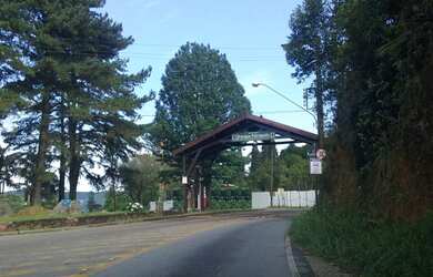 Imagem: O terreno possui 1.100m² de Área e está localizado em Roseira