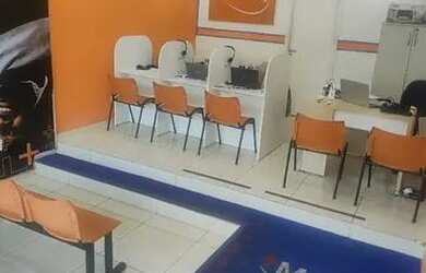 Imagem: O depósito possui 5 Vagas na garagem e 35m² de Área e está