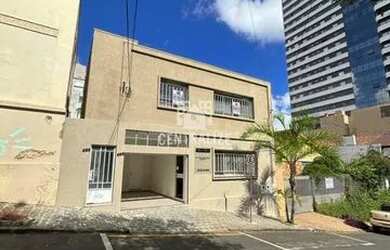 Imagem: A casa possui 3 Dormitórios, 1 Banheiro, 185m² de Área e