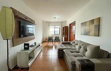 Imagem: A casa possui 3 Dormitórios, 3 Banheiros, 2 Vagas na garagem