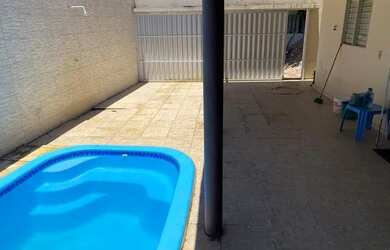 Imagem 1: Casa na Praia de Tamandaré com Piscina - 290m da praia