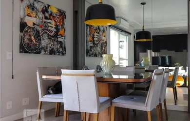 Imagem: O apartamento possui 2 Dormitórios, 2 Banheiros, 2 Vagas na