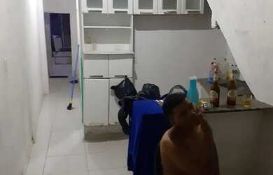 Imagem: A casa possui 2 Dormitórios, 1 Banheiro e está localizado