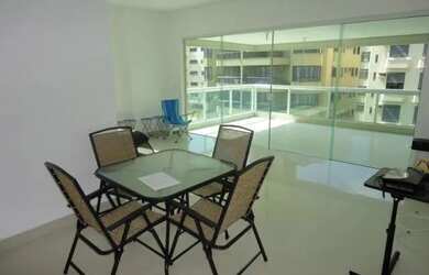 Imagem: O apartamento possui 3 Dormitórios, 2 Banheiros, 2 Vagas na