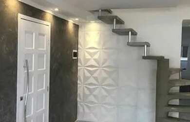 Imagem: A casa possui 5 Dormitórios, 3 Banheiros, 2 Vagas na garagem