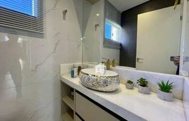 Imagem 8: MARAVILHOSA CASA COM FINO ACABAMENTO, REPLETO EM ARMÁRIOS PLANEJADOS,...