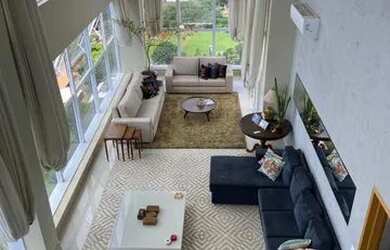 Imagem: O apartamento possui 5 Dormitórios, 5 Banheiros, 3 Vagas na