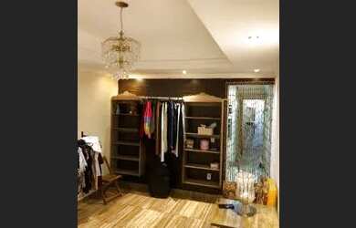 Imagem: A casa possui 4 Dormitórios, 3 Banheiros, 2 Vagas na garagem