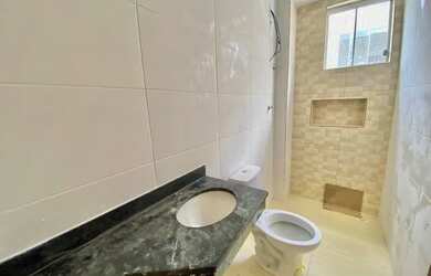 Imagem: A casa possui 2 Dormitórios, 1 Banheiro, 1 Vaga na garagem