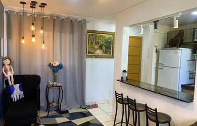 Imagem: O apartamento possui 2 Dormitórios, 1 Banheiro, 1 Vaga na garagem