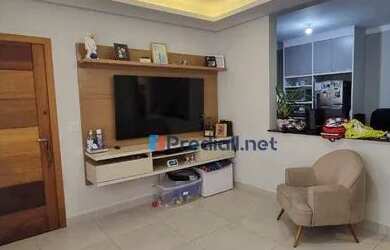 Imagem: A casa possui 2 Dormitórios, 3 Banheiros, 2 Vagas na garagem