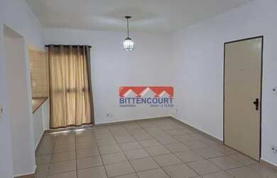 Imagem: O apartamento possui 1 Dormitório, 1 Banheiro, 1 Vaga na garagem