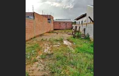 Imagem: O terreno está localizado em Eucaliptos, Fazenda Rio Grande