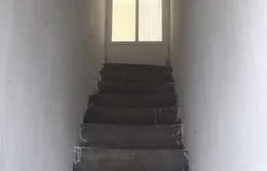 Imagem: A casa possui 2 Dormitórios, 1 Banheiro, 80m² de Área e